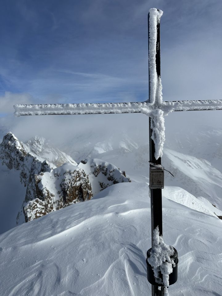 Torrenthorn 2998m Aktuelle Verhältnisse vom 01 01 2024 auf der Route